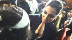 दीपिका पदुकोण JNUमध्ये