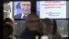 Поздравление Путину с днем ​​рождения от правых организаций