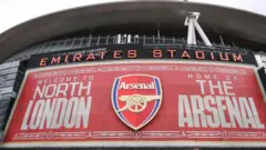 Istaadiyoomii Emireets