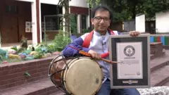 টানা পঁচিশ দিন তবলা বাজিয়ে যেভাবে গিনেজ রেকর্ড করেছেন সুদর্শন দাশ