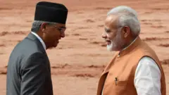 देउबा और मोदी का फाइल फोटो