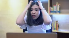 कम्प्युटरमा महिला