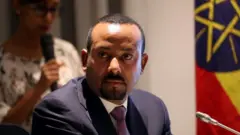 Mu itangazo yasohoye, Bwana Abiy yavuze ko "umurongo utukura" warenzwe