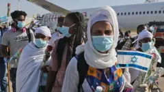 ቤተ-አስራኤላውያን ወደ እስራኤል ሲገቡ