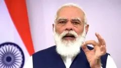 नरेंद्र मोदी
