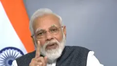 नरेंद्र मोदी