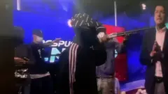 Naoružani napadači pretili ekvadorskom voditelju u direktnom prenosu