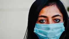 கொரோனா முகமுடி