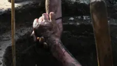 મૅન્યુઅલ સ્કૅવેન્જિંગ