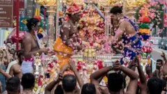 சிங்கப்பூர் மாரியம்மன் கோயில்