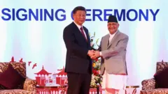 प्रधानमन्त्री केपी शर्मा ओली र राष्ट्रपति सी जिन्पिङ