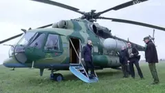 Путин вертолётдан тушаётган пайт