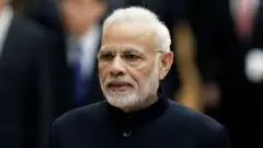 मोदी