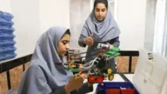 ọmọbìnrin Afghanistan
