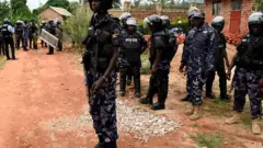 La police ougandaise