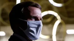 ফরাসী প্রেসিডেন্ট এমানুয়েল ম্যাক্রঁ