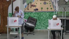 تشير الاستطلاعات إلى عدم تمكن أي من الأحزاب السياسية التونسية من تحقيق أغلبية مريحة في الانتخابات التشريعية 2019