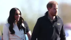 Гарри и Меган получили предписание выселиться