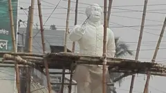 কুষ্টিয়া পৌরসভার উদ্যোগে একটি বেদিতে শেখ মুজিবুর রহমানের ভাস্কর্য নির্মাণের উদ্যোগ নেয়া হয়