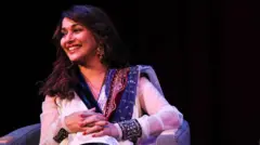 मादुरी दीक्षित 
