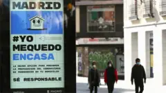 Icyapa mu murwa mukuru Madrid wa Espanye cyo kuri uyu wa gatandatu gisaba abantu kuguma mu ngo zabo