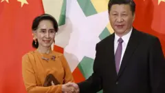 ၂၀၁၇ တုန်းက ဘေဂျင်းမှာ သမ္မတရှီနဲ့ တွေ့ခဲ့တဲ့ ဒေါ်အောင်ဆန်းစုကြည်