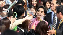 အတိုက်အခံခေါင်းဆောင်အဖြစ်နဲ့ ဂျပန်ကို ၂၀၁၃ ခုနှစ်မှာ ရောက်ရှိခဲ့စဉ်