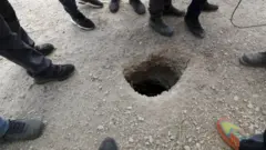 Handaki lilitokea katika eneo lililopo karibu kuta za gereza