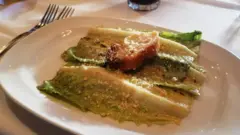 Un plato de ensalada César