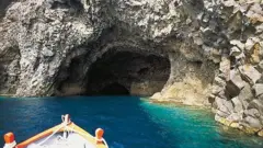 ''Pango la wapenzi'' ni mojawapo ya maeneo yanayowavutia wageni wenzi wanaotembelea visiwa vya Filicudi na Stromboli