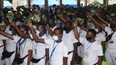 Awọn Agunbanirọ