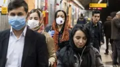 دولت ایران می گوید در صورت تعطیلی کشور برای متوقف کردن زنجیره شیوع ویروس کرونا، توان مالی پاسخگویی به تبعات اقتصادی آن را ندارد.
