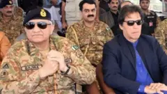 عمران خان، قمر باجوہ
