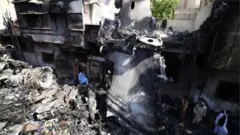 کراچی طیارہ حادثہ