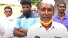 সরকারের সিদ্ধান্তে অত্যন্ত ক্ষুব্ধ পেঁয়াজ চাষী গঙ্গাধর শাঠে