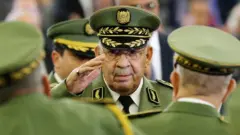 أحمد قايد صالح في حفل تنصيب الرئيس الجديد تبون