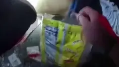 شرطي بنيويورك ينقذ مطعونا بكيس رقائق بطاطا