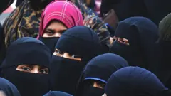 સુરત હિજાબ વિવાદ (પ્રતીકાત્મક તસવીર)