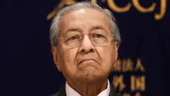 மலேசியப் பிரதமர் மகாதீர்
