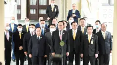 พล.อ. ประยุทธ์ จันทร์โอชา และ ครม. ของเขา