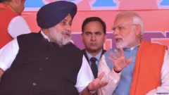 ਸੁਖਬੀਰ ਬਾਦਲ ਨਰਿੰਦਰ ਮੋਦੀ ਨਾਲ