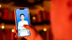 ډېرې څېړنې او پلټنې په ګوته کوي چې دغې تخنیکي چټکتیا د ښځو پر وړاندې ډیجیټل تاوتریخوالی د کمولو پر ځای، نور هم ژور کړی دی.