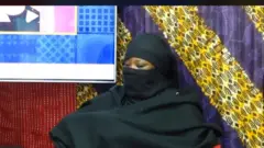 Temitope kawe jade ni fasiti ni orilẹ-ede Naijiria, to si ti n ṣe iṣẹ aje diẹdiẹ ko to o di pe o gbiyanju lati lọ si ilẹ okeere.
