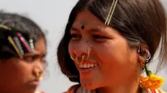 महिला
