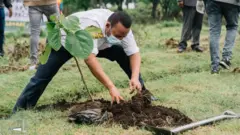 MM Abiy Ahimad magaalaa Hawaasaatti biqiltu dhaabsisuu eegalaniiru