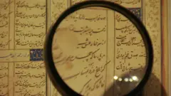 صد سال بحث خط؛ چه خطی برازندۀ فارسی است؟