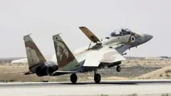 طائرة حربية من طراز اف - 15 ايغل