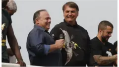 Pazuello e Bolsonaro