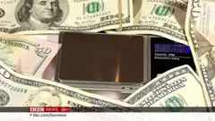 ရွှေနဲ့ ဒေါ်လာစျေး ထိန်းချုပ်ဖို့ စစ်ကောင်စီ ကြိုးစား