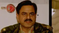 جنرل ر حمید گل